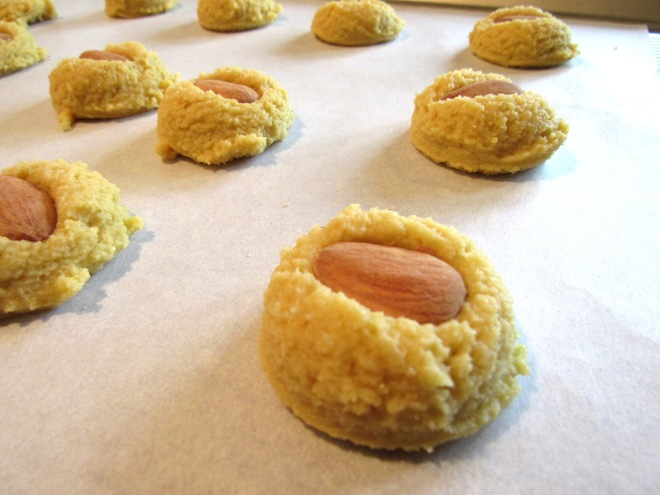 chinese-almond-cookies-ready-to-bake